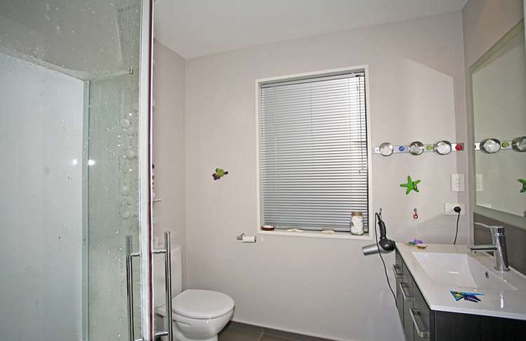 6 Millpark Place Northwood_11