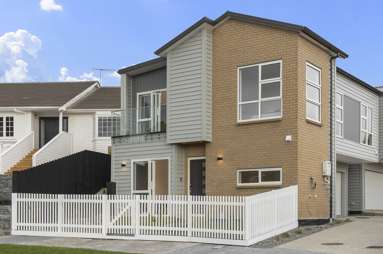 69 Whytehead Crescent_1