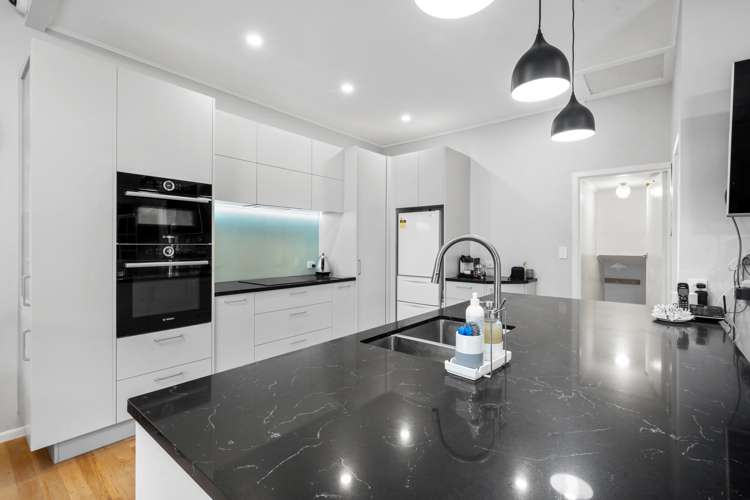 12 Gerwyn Place Pakuranga Heights_4