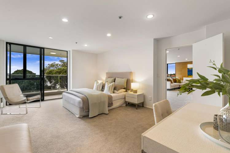 4C/173 Hurstmere Road Takapuna_11