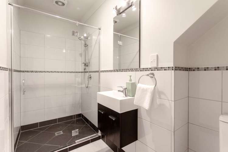 1/1 Pinewood Street Avondale_18