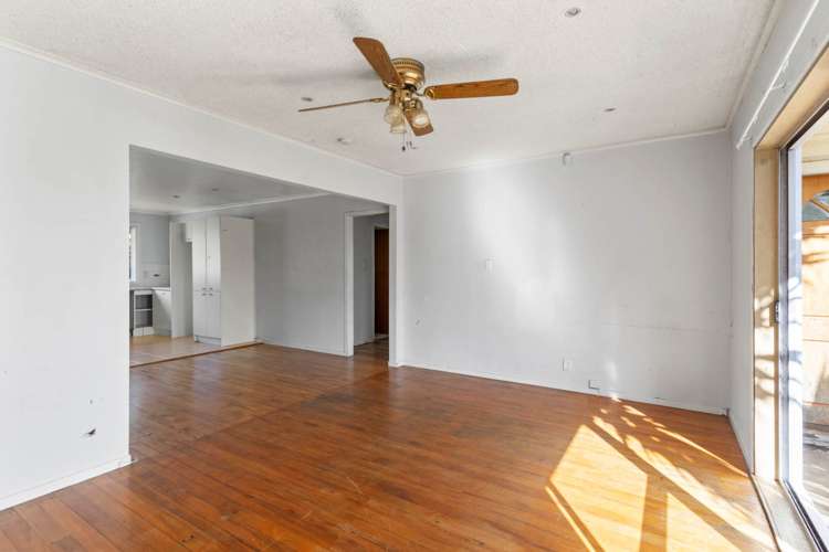 52 Beaumonts Way Manurewa_13