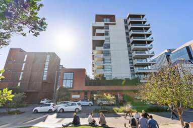410/141 Pakenham Street West_1