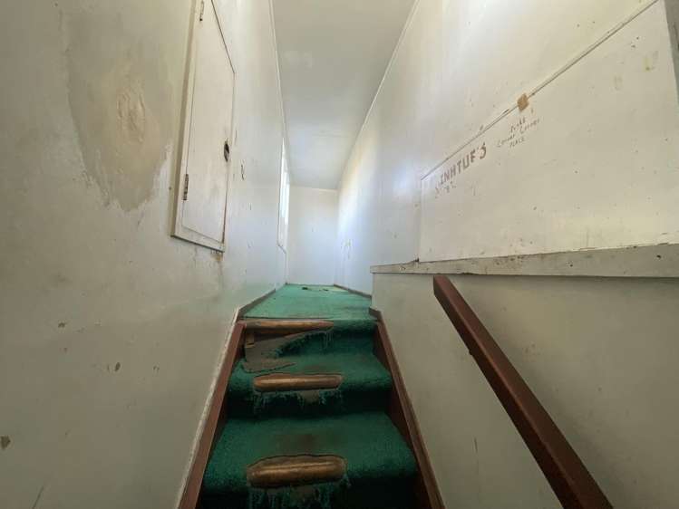 115 Ferguson Street West End_15