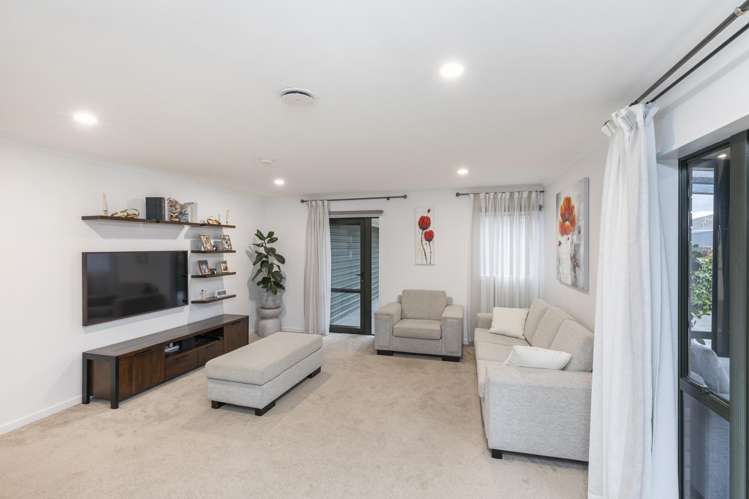 2/17 Cunningham Place_1