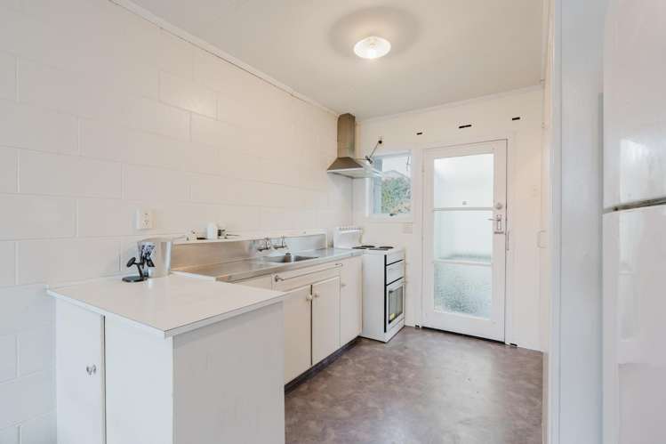 79 Pine Avenue_2