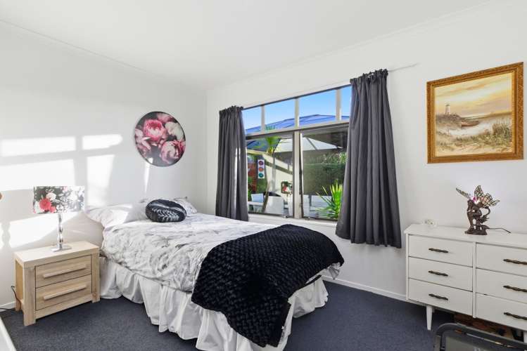 2 Thornlea Drive Welcome Bay_9