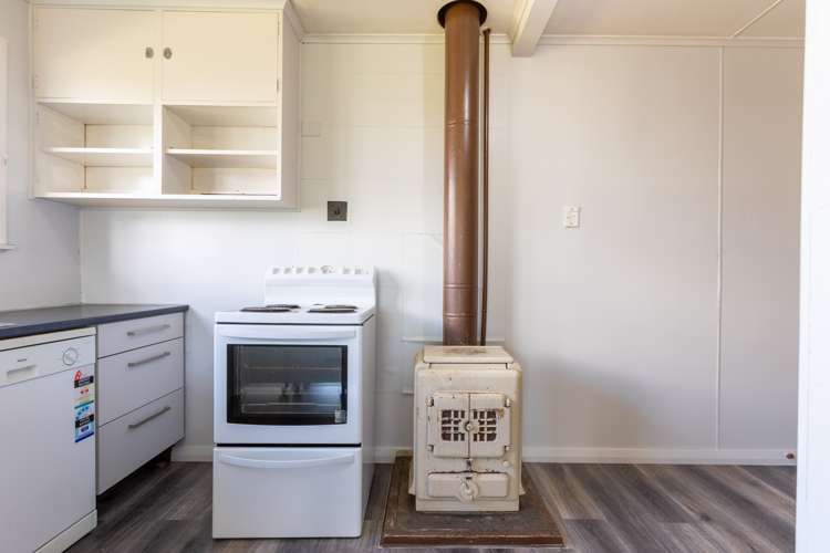 2 Edinburgh Street Dannevirke_3