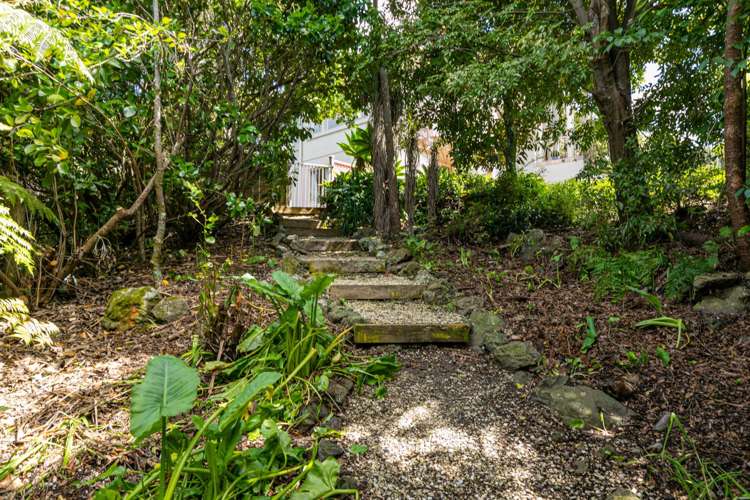 17 Asbury Crescent Campbells Bay_35