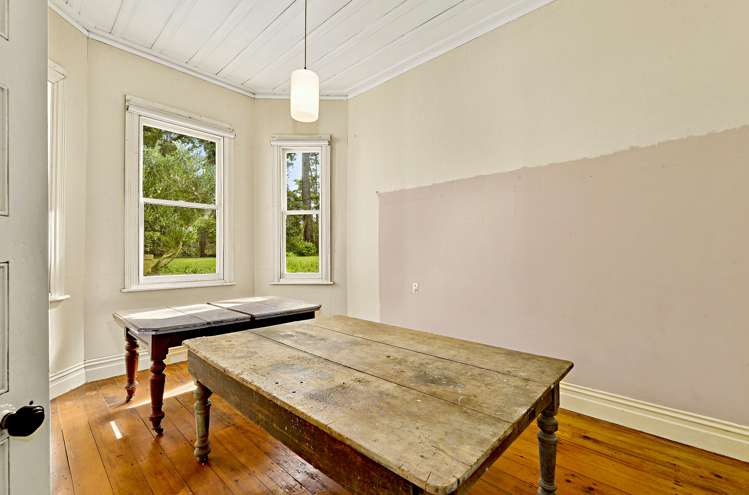 651 West Coast Road Oratia_10