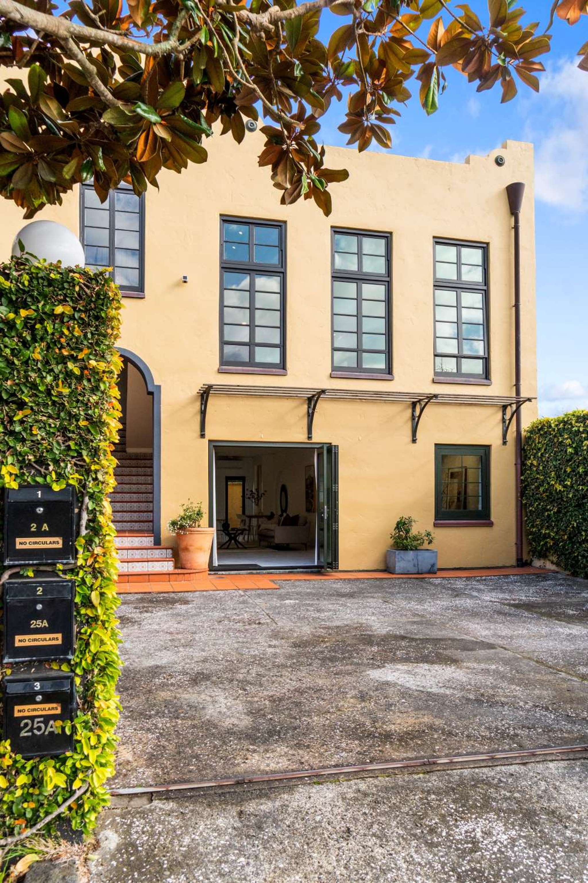 ‘Spanish’ apartments in Devonport for sale - ‘family have lived there at one time or another’