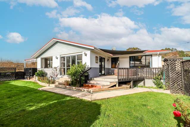 Charming East Taieri Family Home
