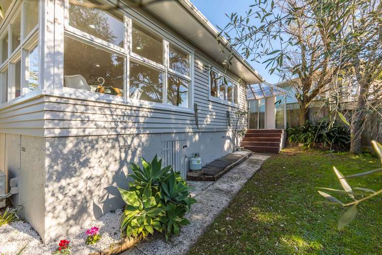 21 Raleigh Road Northcote_12