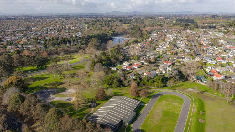 14f Dowding Street Melville_13