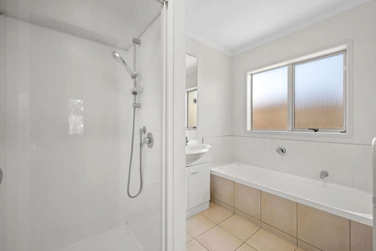 17 Carrick Glen Avenue Flat Bush_19