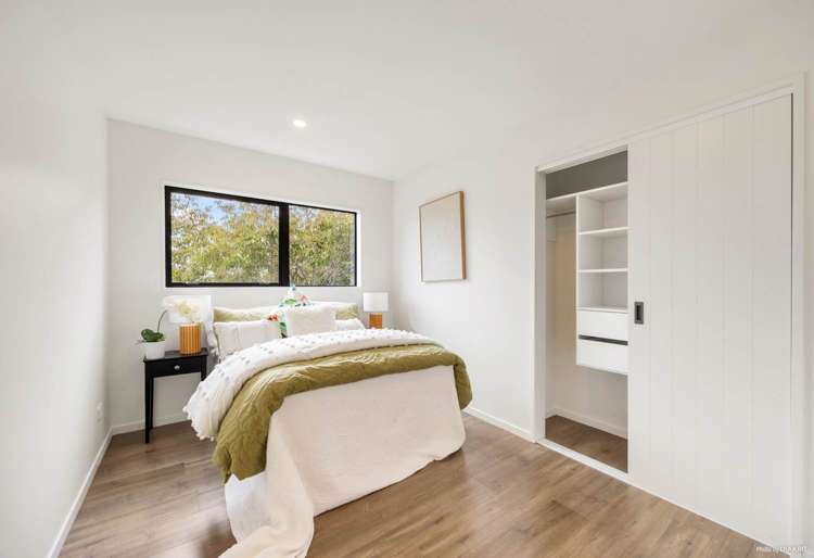 11D Rene Place Sunnyhills_8
