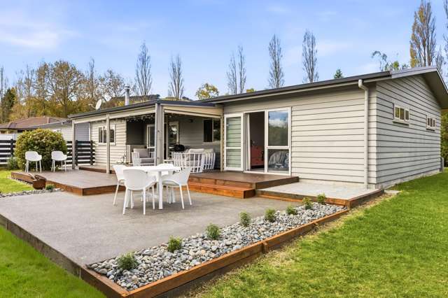 A Must-View Kinloch Getaway