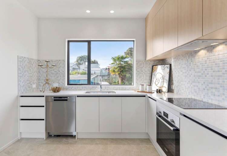 8/61 Clayburn Road Glen Eden_10