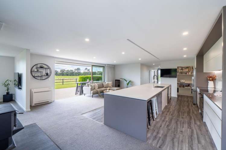 214 Findlay Road Ascot_1