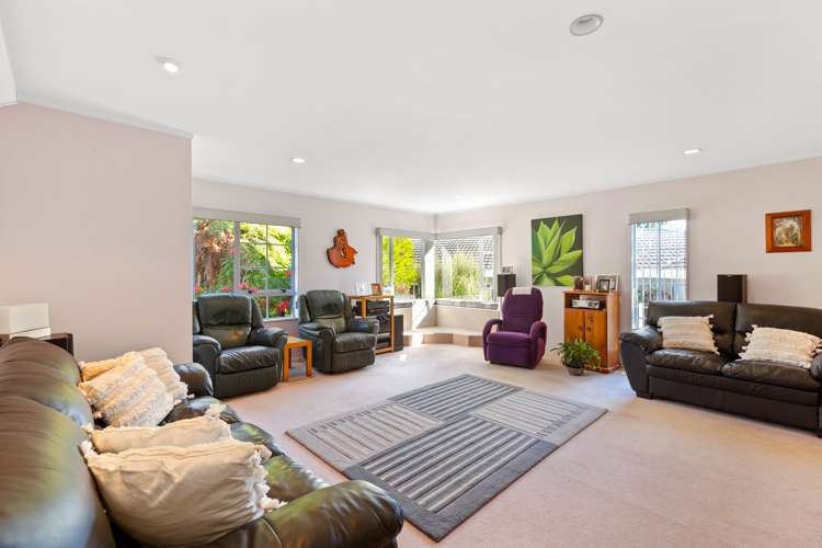 27 Woodfern Crescent Titirangi_5
