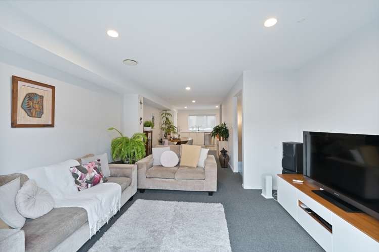 68 Niu Lane Te Atatu South_11