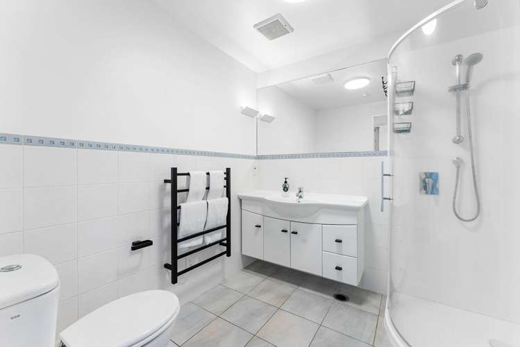 310/36 Victoria Road Mount Maunganui_17