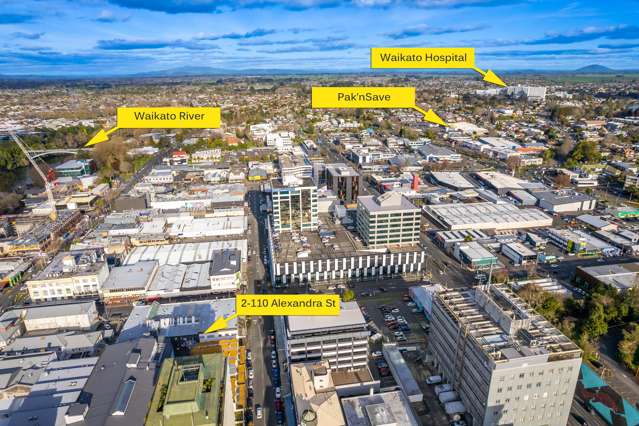 2/110 Alexandra Street Hamilton Central_2