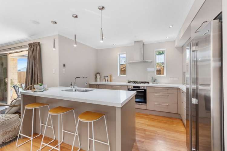 33b Parnwell Street Burwood_3