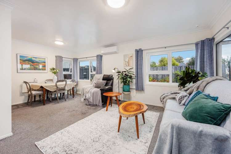 1574 Dominion Road Extension Mt Roskill_10