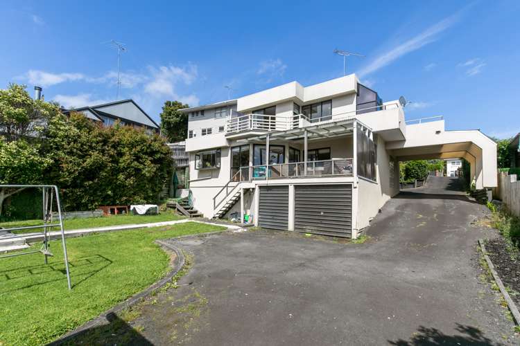 1 & 2/66 Allum Street Kohimarama_5