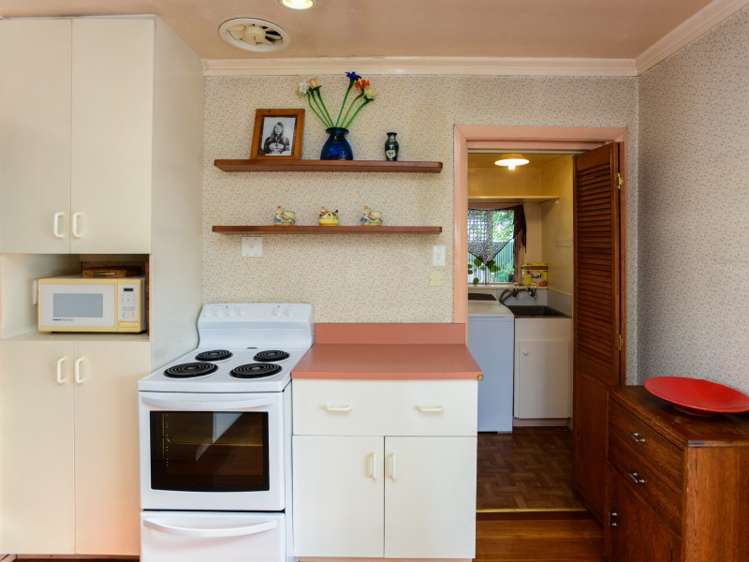 816 Lawrence Street Akina_13