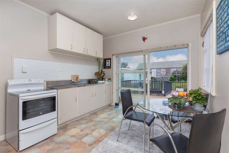 8 Bracken Avenue Te Aroha_5