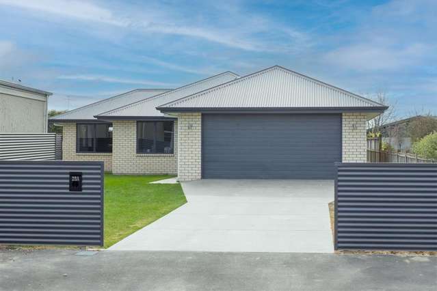 Great Home, Great Location!