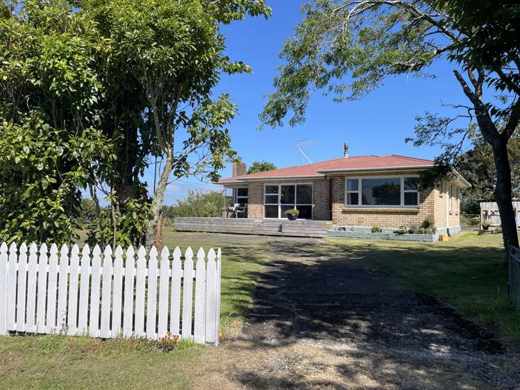 699 Durham Road Upper_3