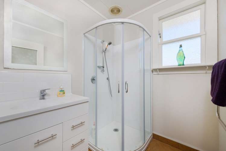 31 Essex Street Te Atatu South_13