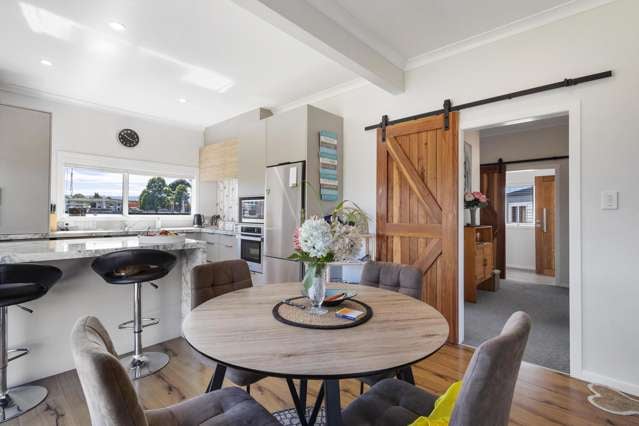 Charming and fully renovated home close to the CBD