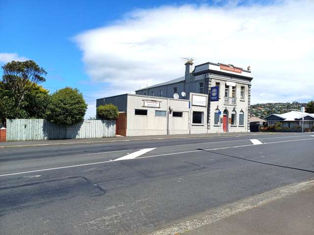 Must Sell - Carisbrook Hotel