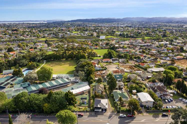 111 Richardson Road Mount Albert_11