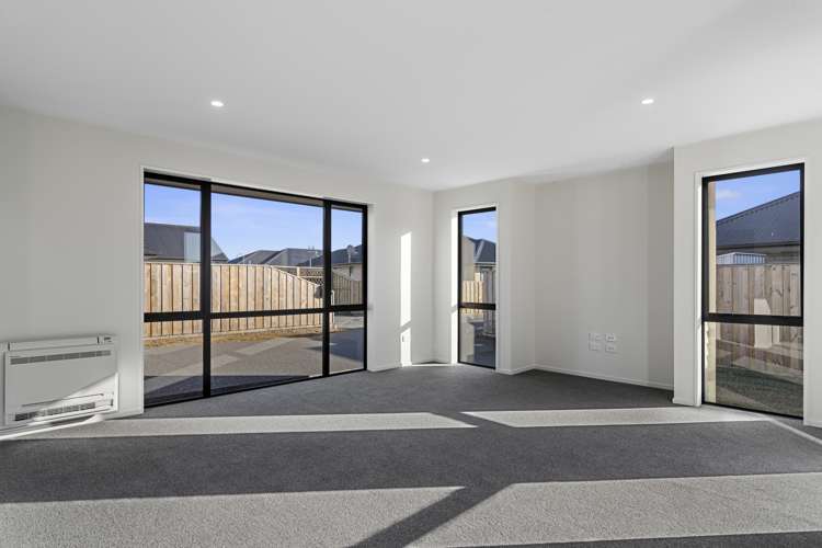 14 Grey View Grove Rangiora_13