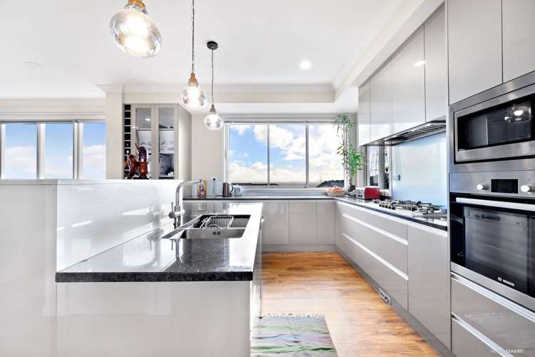 8 Cranleigh Way Bombay_5