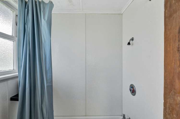 67 Tauhuri Street Manaia_10