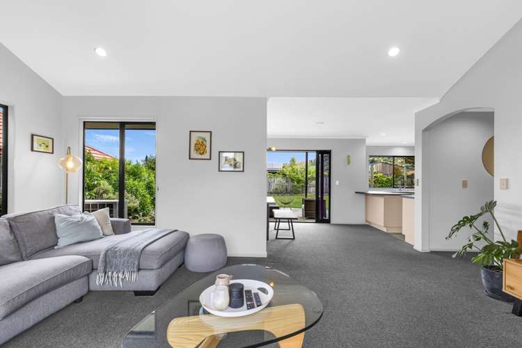 9 Ashdonleigh Grove Stoke_4