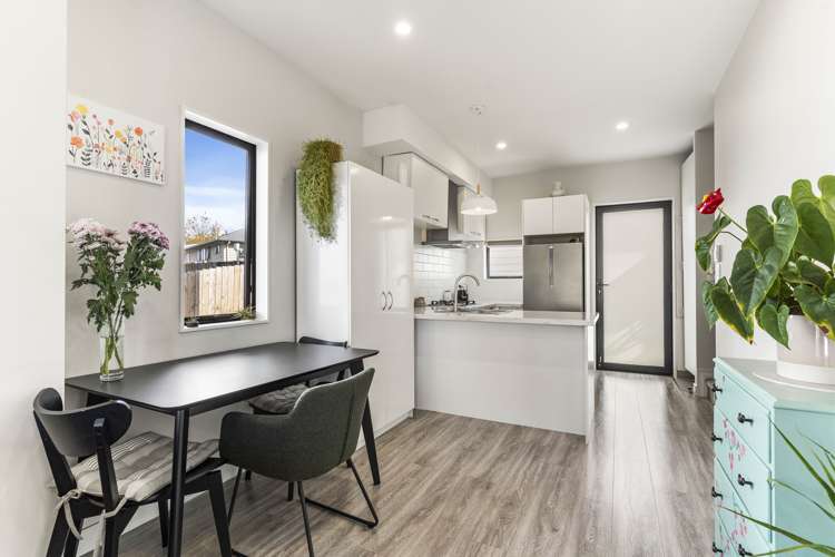 3/6 Hepburn Road Glendene_7