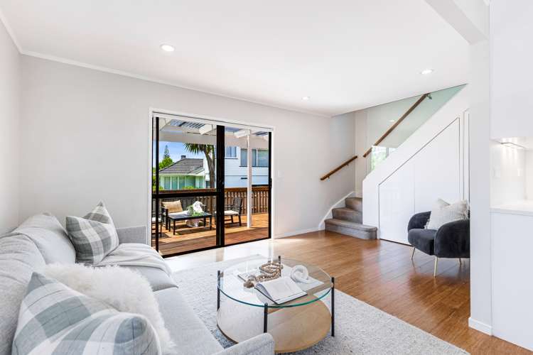 2/12 Neil Avenue Te Atatu Peninsula_9