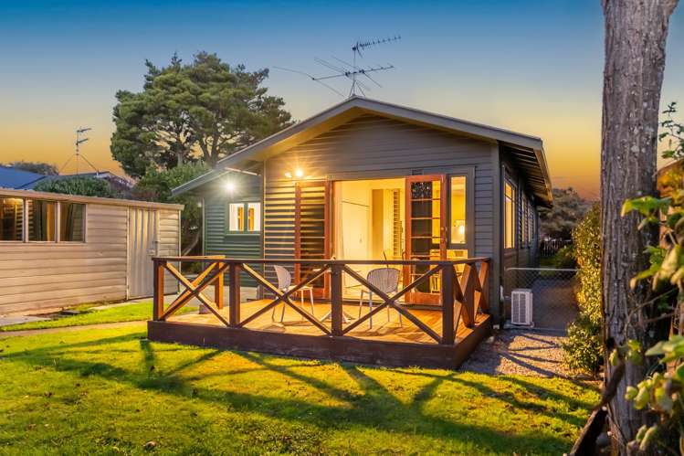 53 Palmer Crescent Silverstream_16