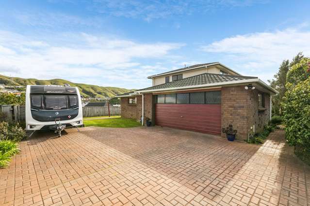 10 Montrose Grove Churton Park_1