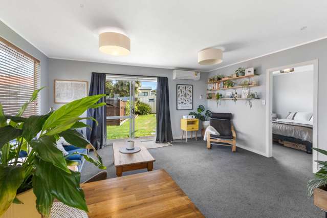 2/15a Naumai Place Spotswood_2