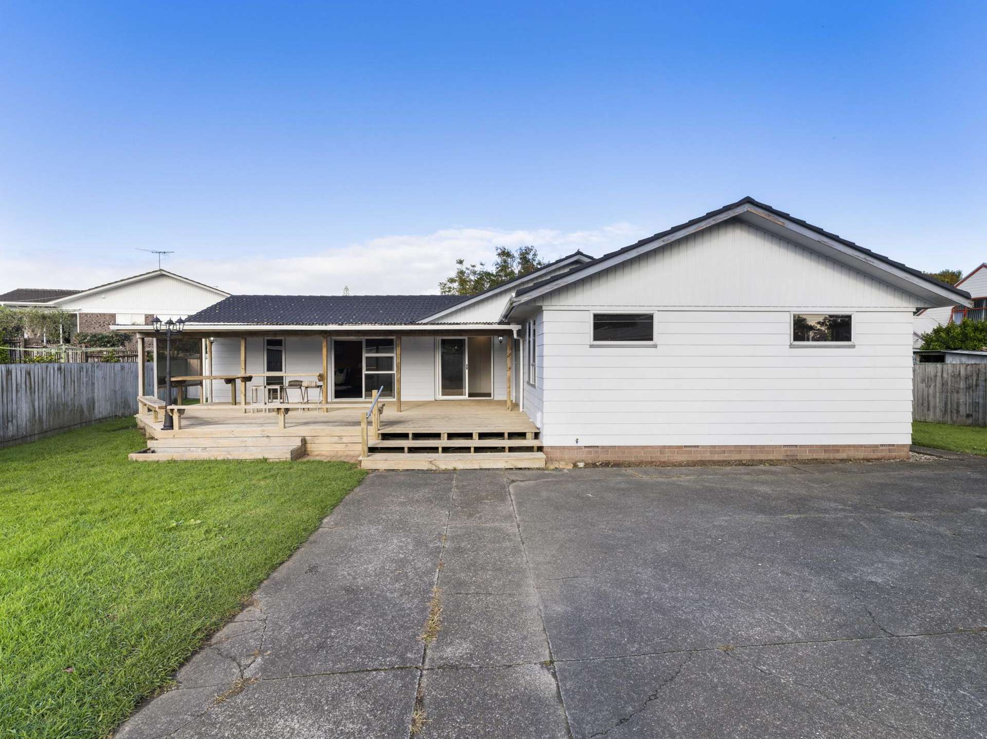8 Suwyn Place Manurewa_0