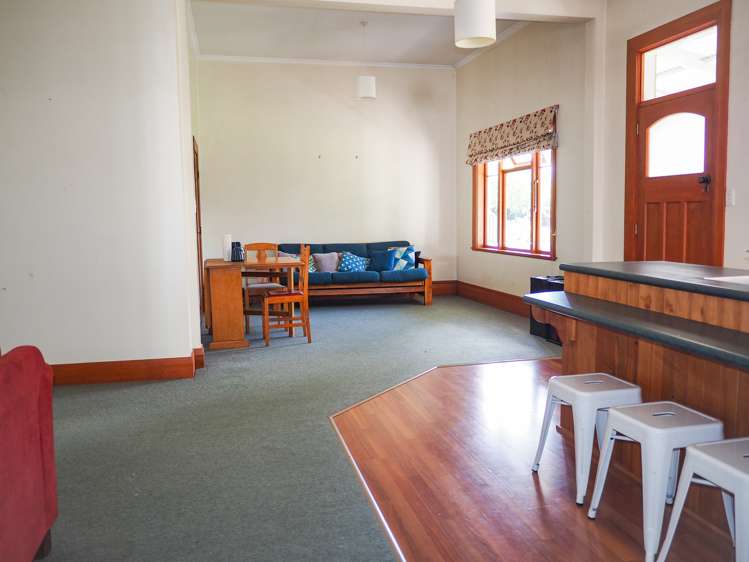 11 Clifton Avenue Carterton_2