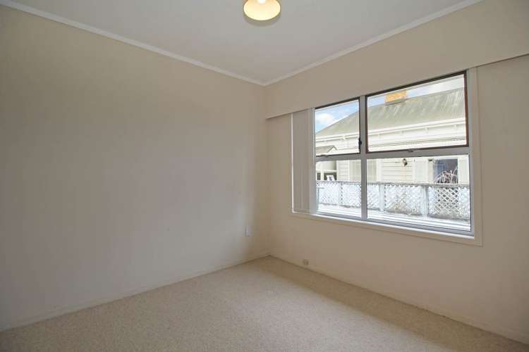 2/39 Eversleigh Road Belmont_6